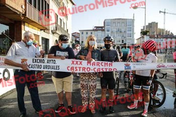 Castro Castro 2021 00059