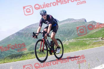 MIKEL LACASTA ESAIN Irati Xtrem 2025 004370