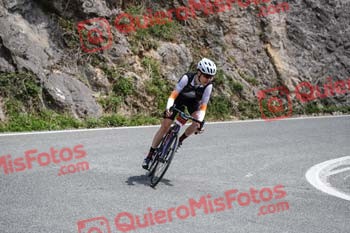 HUGO GARNICA CATALA La Peluso 2022 11223