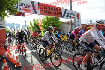 Remences 2023 R 00329