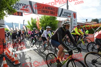 Remences 2023 R 00332