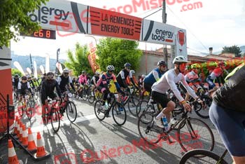 Remences 2023 R 00333