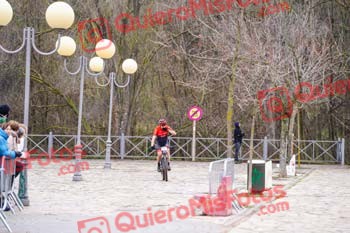 ANDER BENGOA ALTUNA Sendas de Isasa 2024 06243