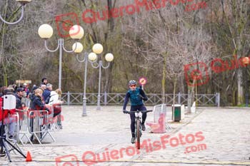 ANDER BENGOA ALTUNA Sendas de Isasa 2024 06332