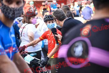 Dama Roja 2021 00078