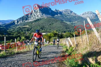 JULEN ZUBERO ALDEKOA Dama Roja 2022 00190