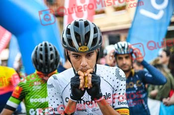 Dama Roja 2022 00007