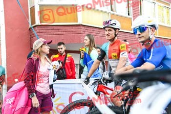 Dama Roja 2022 00010