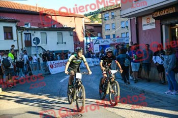 Dama Roja 2022 00150