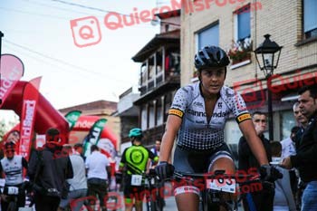 Dama Roja 2022 00731