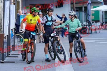 Dama Roja 2022 01327