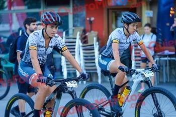 Dama Roja 2022 01337