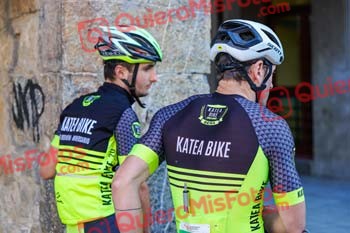 Dama Roja 2022 01359