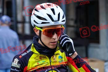 Dama Roja 2022 01363