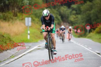 JON PERNIA GORMLEY Bilbao Triathlon 2022 00692